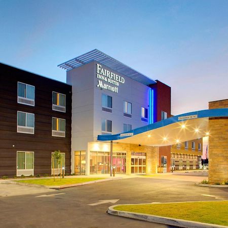Fairfield Inn & Suites By Marriott Bakersfield North/Airport Екстериор снимка