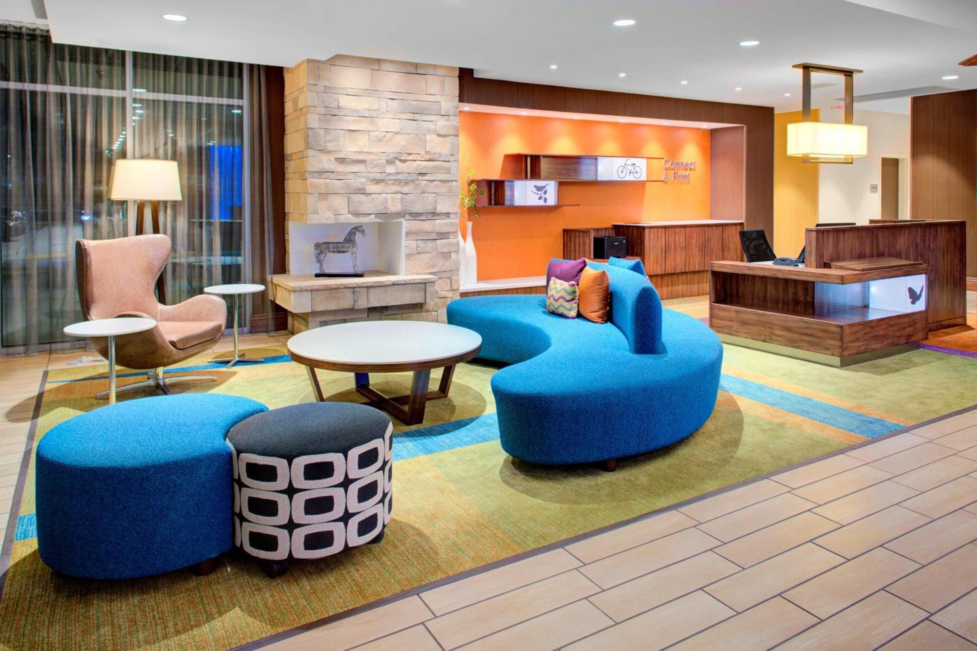 Fairfield Inn & Suites By Marriott Bakersfield North/Airport Екстериор снимка