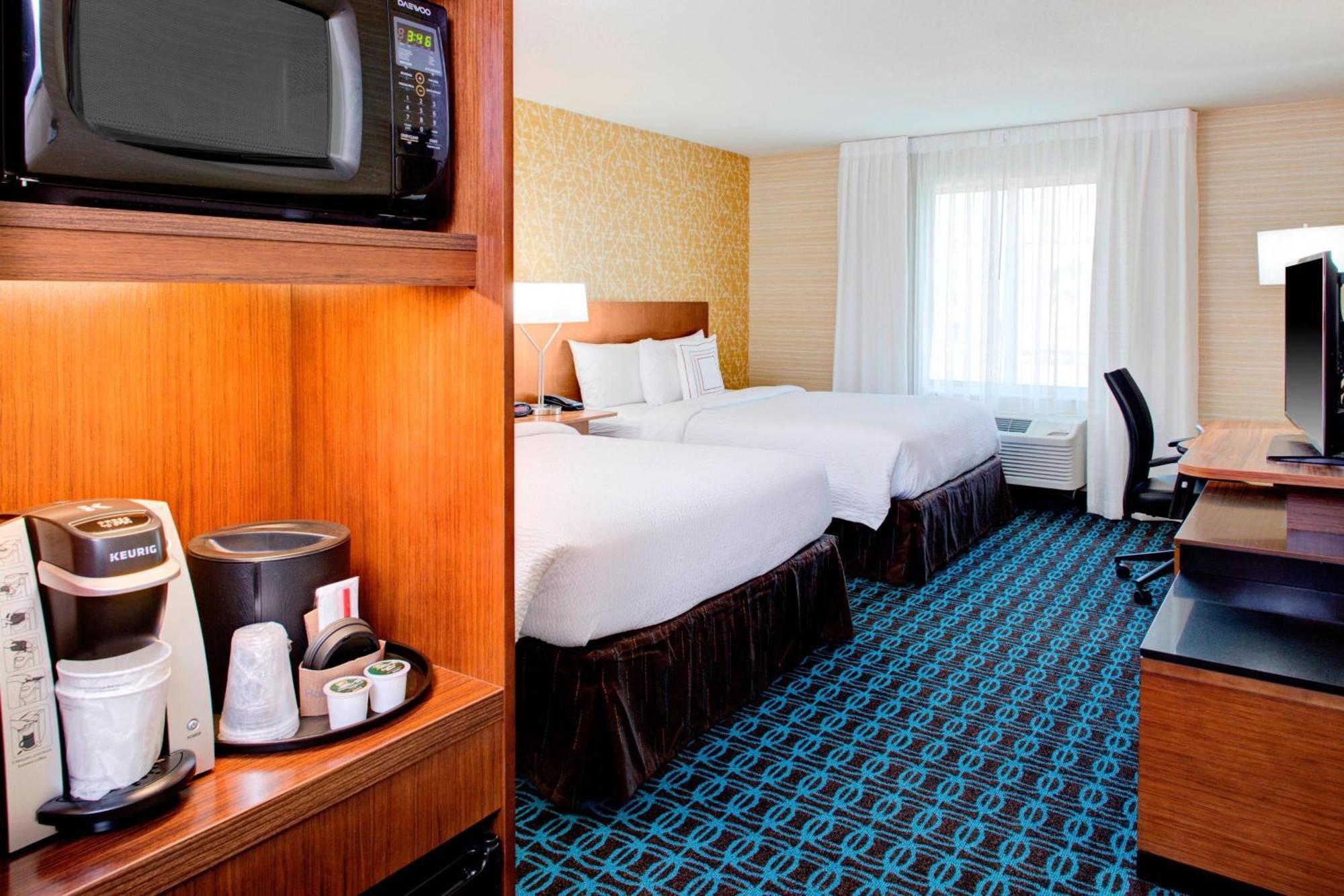 Fairfield Inn & Suites By Marriott Bakersfield North/Airport Екстериор снимка